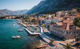 Montenegro Hostel 4U